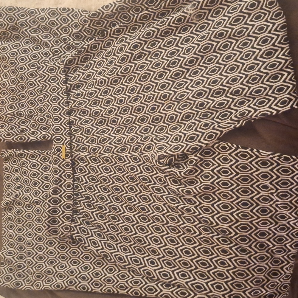Helen Jon Black and White Geometric Wide Leg Pants w/ Cute gold emblem Size XS